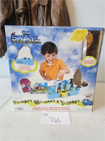 The Smurfs Deluxe 2-in-1 Adventure Playset in Box