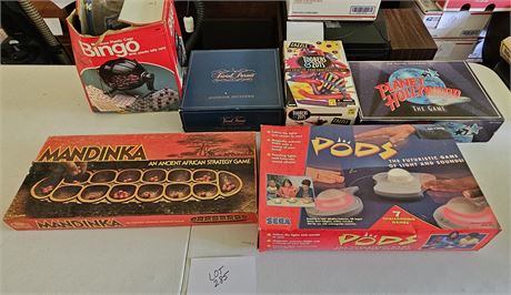 Mixed Gameboard Lot: Mandinka, Bingo, Trivia Pursuit & More