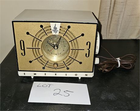 Emerson Electric Radio / Clock