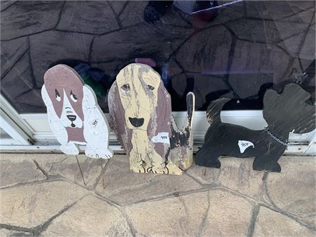 Wood Bassett Hound Dogs Yard Art - Set Of 3