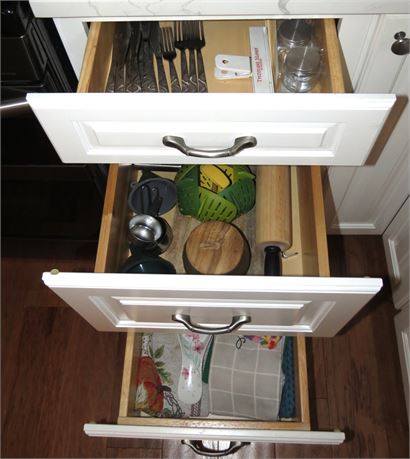 Kitchen Drawers Cleanout