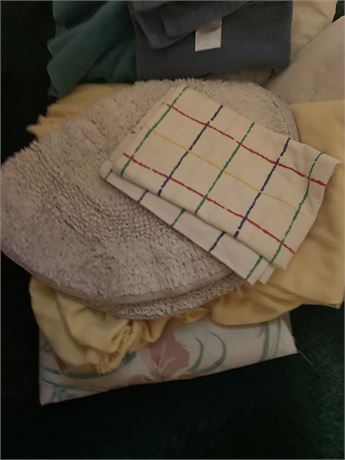 Linen and Towel Lot