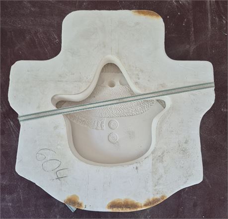 Large Gare Snuggles Plate Mold