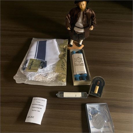 Star of David/Judaica Keychain by Wendell August, Yahrzeit Candle