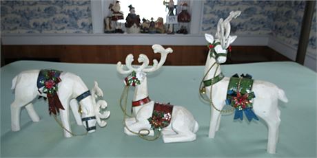 3 Reindeer Decorations