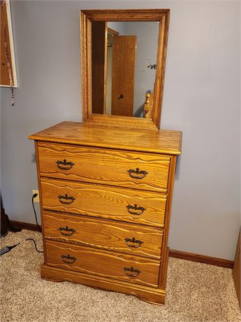 Oak 4-Drawer Dresser w/ Mirror by Child Craft