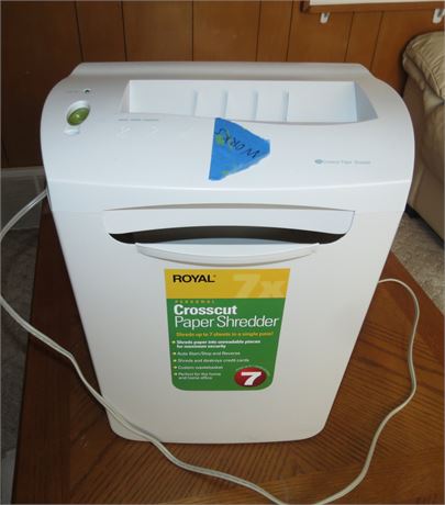 Royal Paper Shredder