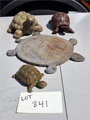 Turtle Figurines & Metal Yard Turtle