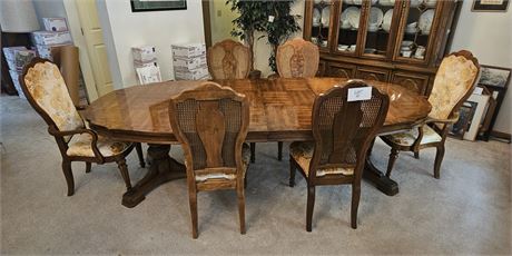 Unique Furniture Makers, Winston NC Wood Dining Table & 6 Chairs