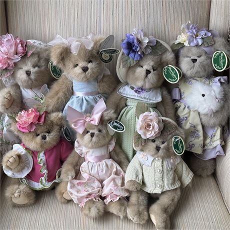 Lot of Bearington Collection Bears