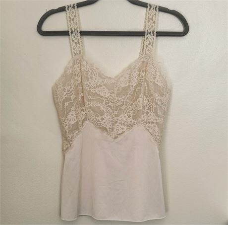 1970’s Vintage WONDER MAID Ivory Camisole Size 34 Lord & Taylor