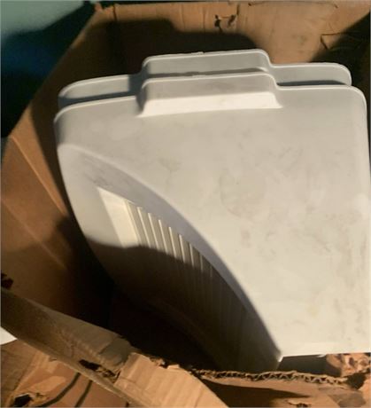White Plastic Kitchen Trash Can Lid Lot