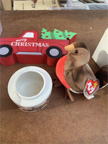 Christmas Pickup Truck Decor and Turkey Beanie Baby Lot