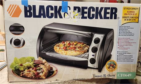 *NIB Black & Decker Toaster Oven Model CT0649