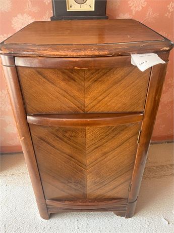 Art Deco Waterfall Style Nightstand.Side Table W/Drawer & Storage 16 x13.5 x 27