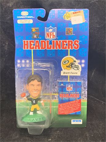 NFL Headliner Brett Favre Green Bay Packers Action Figure Collectible 1996 NEW