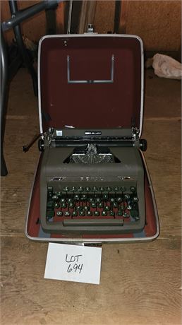 Royal Quiet Deluxe Portable Typewriter