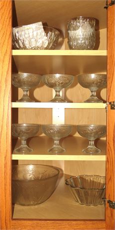 Glassware: Bowls, Serving Dishes
