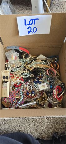 Mixed Box of Jewelry
