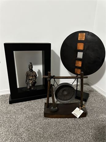 Gong and Statues