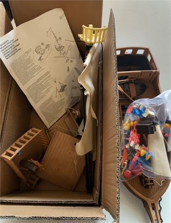 Playmobil Pirate Ship 5135 W/Accessories