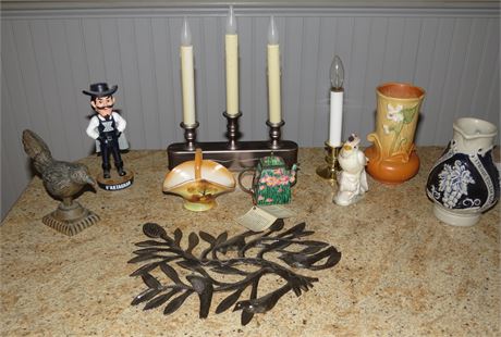 Mixed Lot: Figurines, Etc
