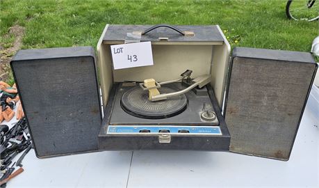 GE Solid State Portable Radio