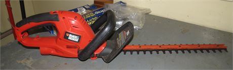 Black & Decker 20" Electric Hedge Trimmers