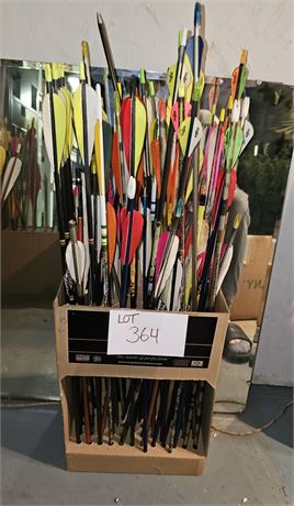Mix Hunting Arrow Lot Maker, Size & Style Vary