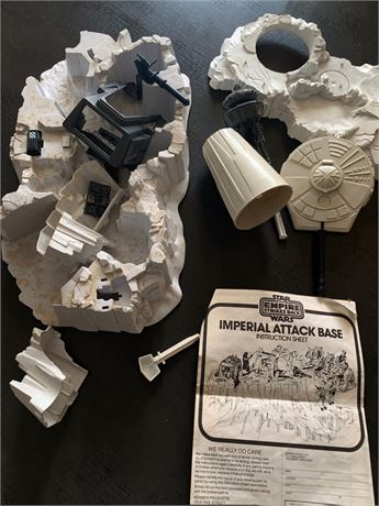 1980 Kenner Star Wars The Empire Strikes Back Imperial Attack Base Playset