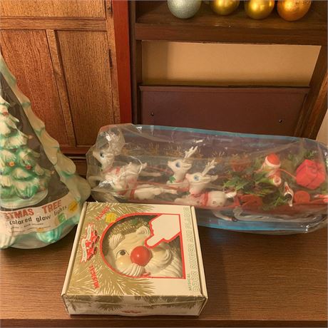 Blow Mold Christmas Tree, Santas Sleigh & Reindeer, Liberty Bell Musical Santa