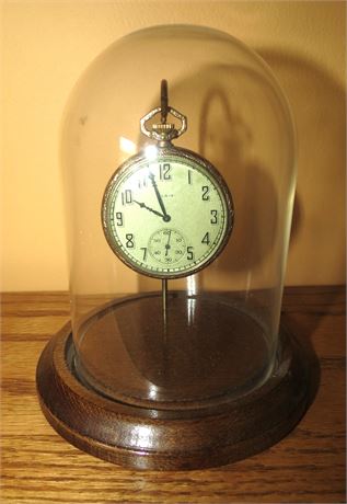 1924 Elgin 17J Pocket Watch In Display case