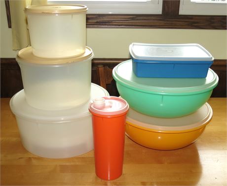 Tupperware Lot