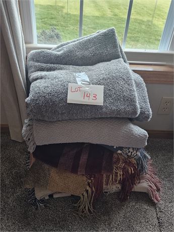 Mixed Throw Blanket Lot