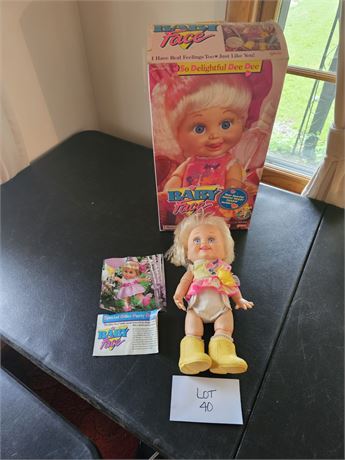 Vintage 1990 " So Delightful Dee Dee" Baby Face Doll