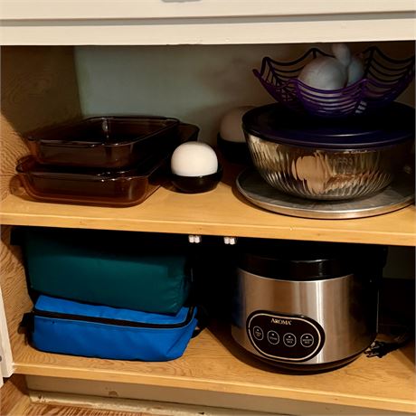 Cupboard Cleanout - Pyrex, Crock Pot, Misc.