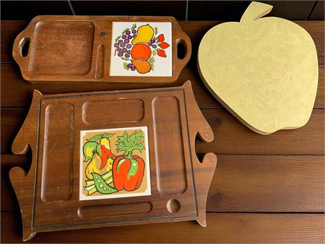 Fruit and Vegetable Themed Wood Tray & Cutting Board Lot