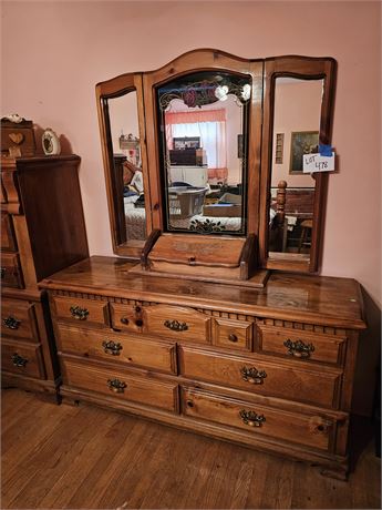 Nice Wood Dresser & Mirror