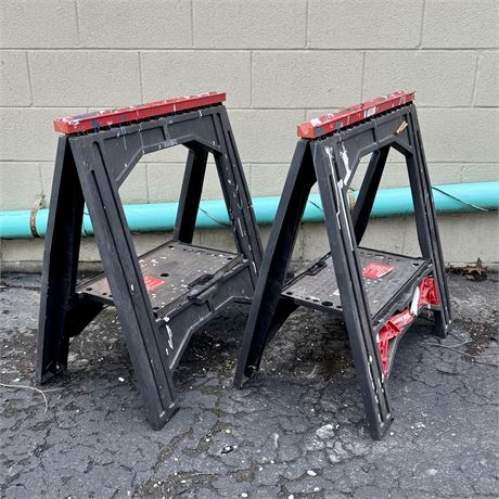 Folding Sawhorse Pair