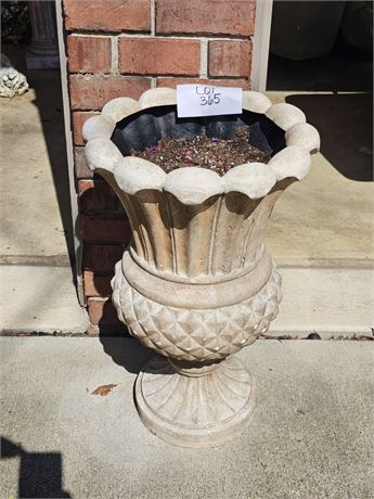 Heavy Chalkware/Resin Planter