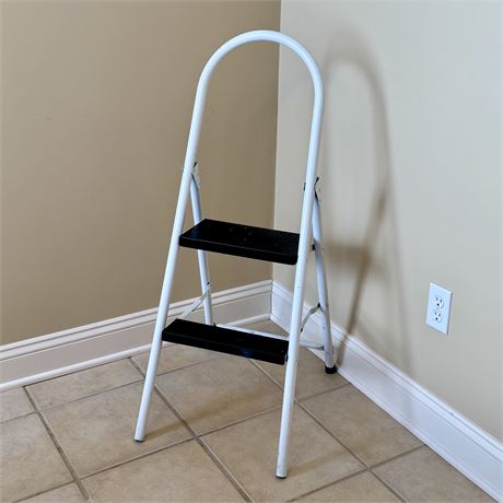 Traditional Folding Step Stool