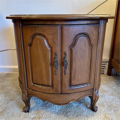 Round Wooden Side Table - 25.5 x 21.5"T