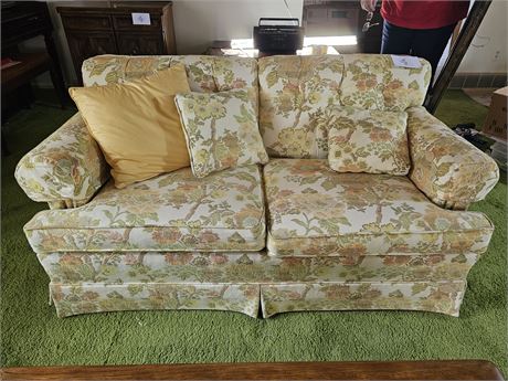 Vintage Franklin Furniture Multi-Color Floral Love Seat