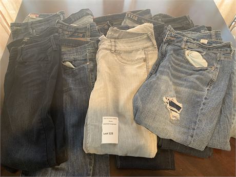 Ladies Jeans Lot - Size 12/31 and 32 - Levi's 526 Bootcut, Denizen, Vera Wang