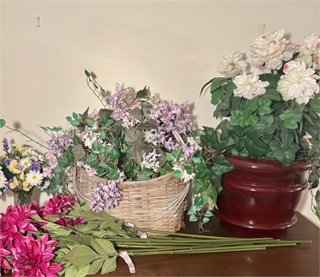 Decorative Artificial Flowers and Plants