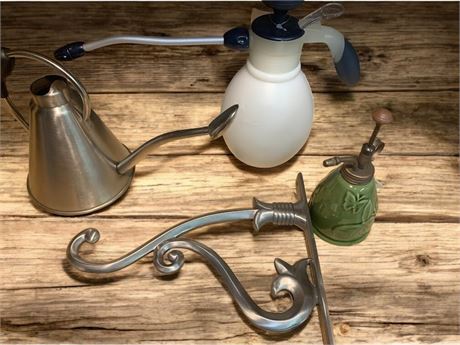 Vintage Decorative Watering Can/Sprayer/Wall Bracket Lot