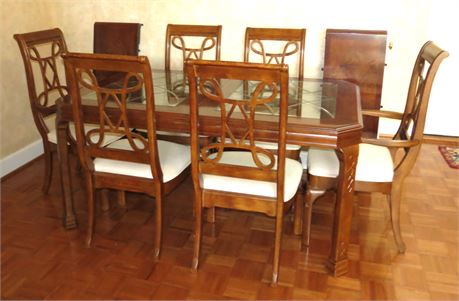 Dining Room Table, 6 Chairs, 2 Leafs