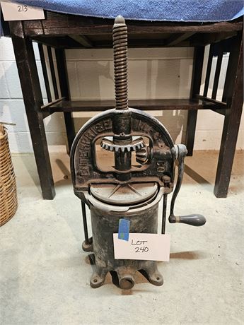 Cast Metal Enterprise MFG Co. Press with Handle