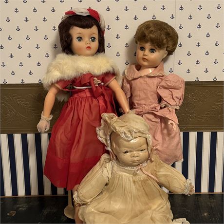 Vintage Fashion Dolls and Antique Babydoll