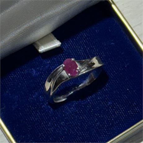Platinum 900 Palladium 100 and Oval Cut Ruby Ring - Size 8 - 5.1g